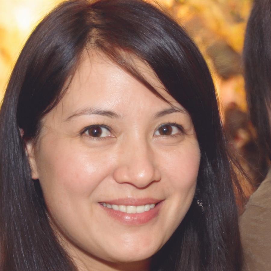 Portrait de Camille Bergeron, spécialiste en développement de marque